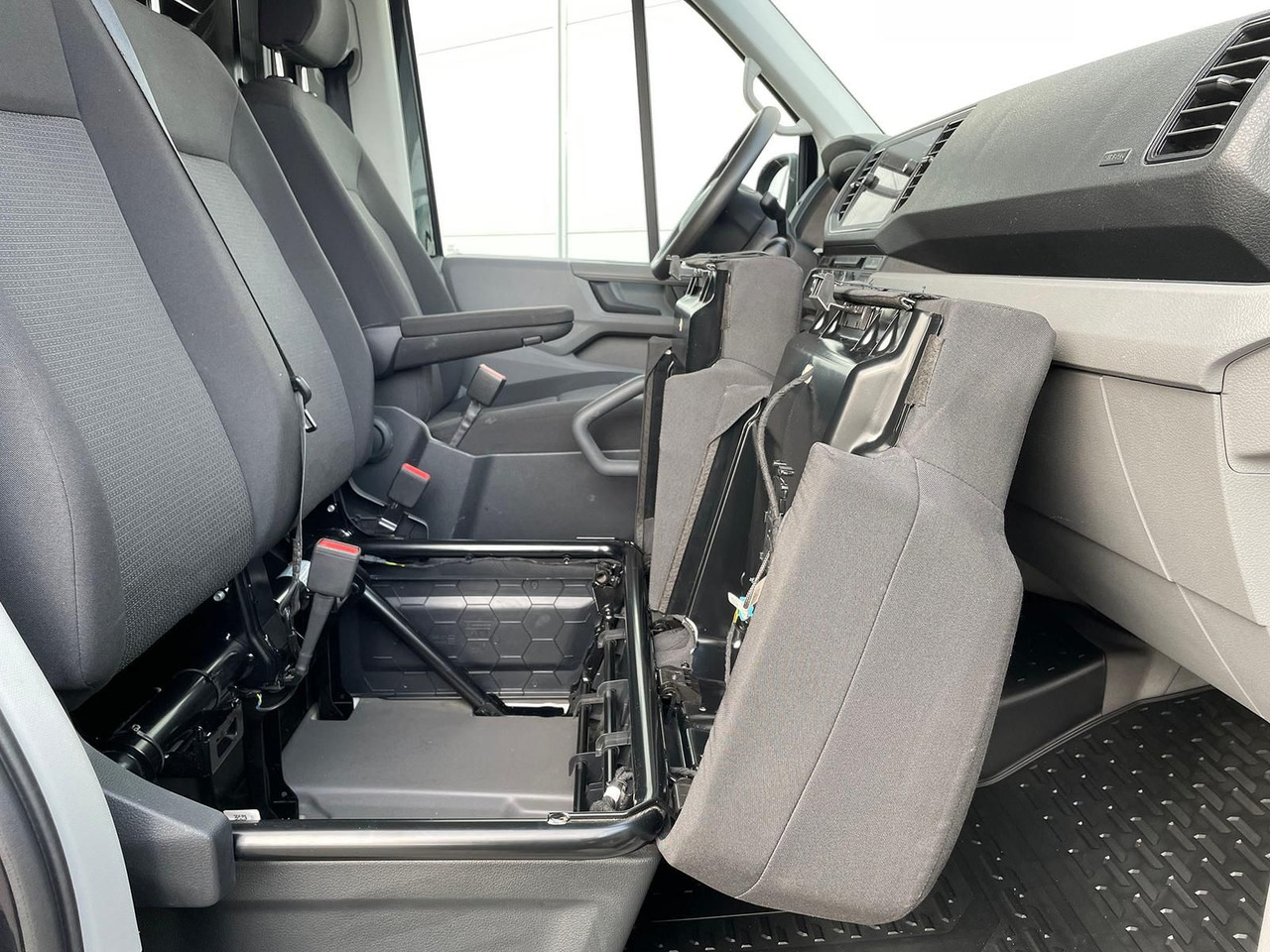 Car MAN TGE 3.180 L3H2 Kasten 4x4 AUTOM ACC NAV: picture 33