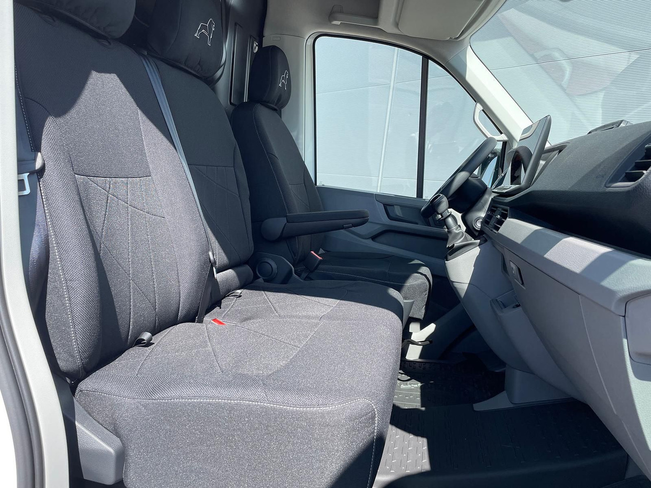 Car MAN TGE 3.180 L3H3 Kasten KAMERA NAVI DAB SITZH TEMP: picture 15