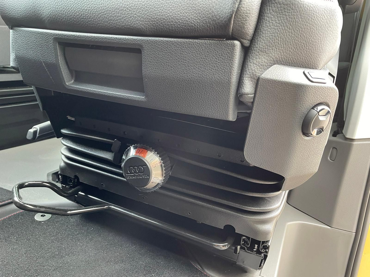 New Combi van MAN TGE 3.180 L3H3 MIXTO Individual Lion S ACC LED: picture 34 New Combi van MAN TGE 3.180 L3H3 MIXTO Individual Lion S ACC LED: picture 34