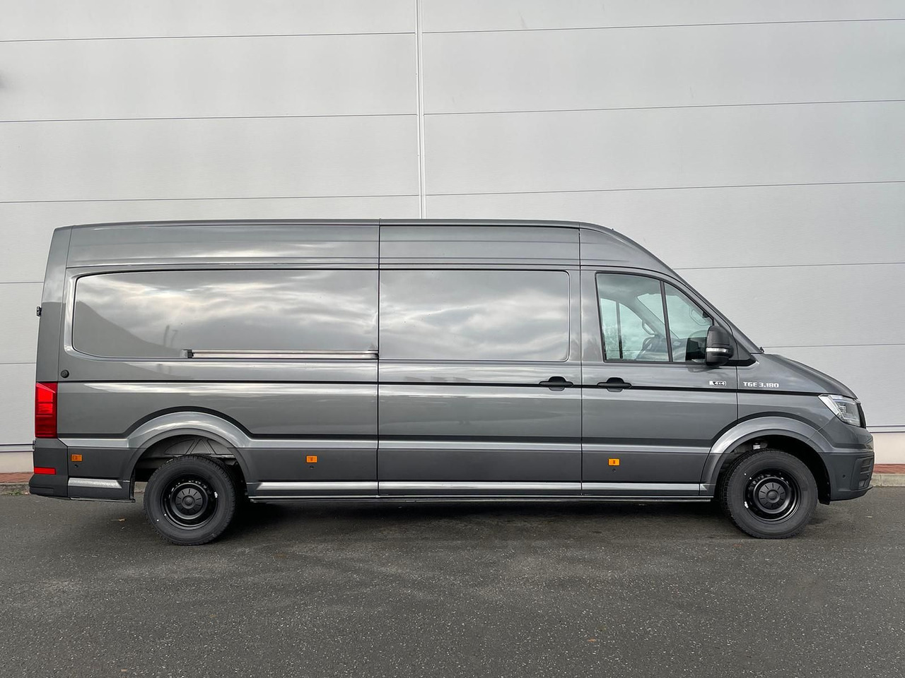 MAN TGE 3.180 L4H3 Kasten 4x4 DIFF AHK ACC - Car: picture 5 MAN TGE 3.180 L4H3 Kasten 4x4 DIFF AHK ACC - Car: picture 5