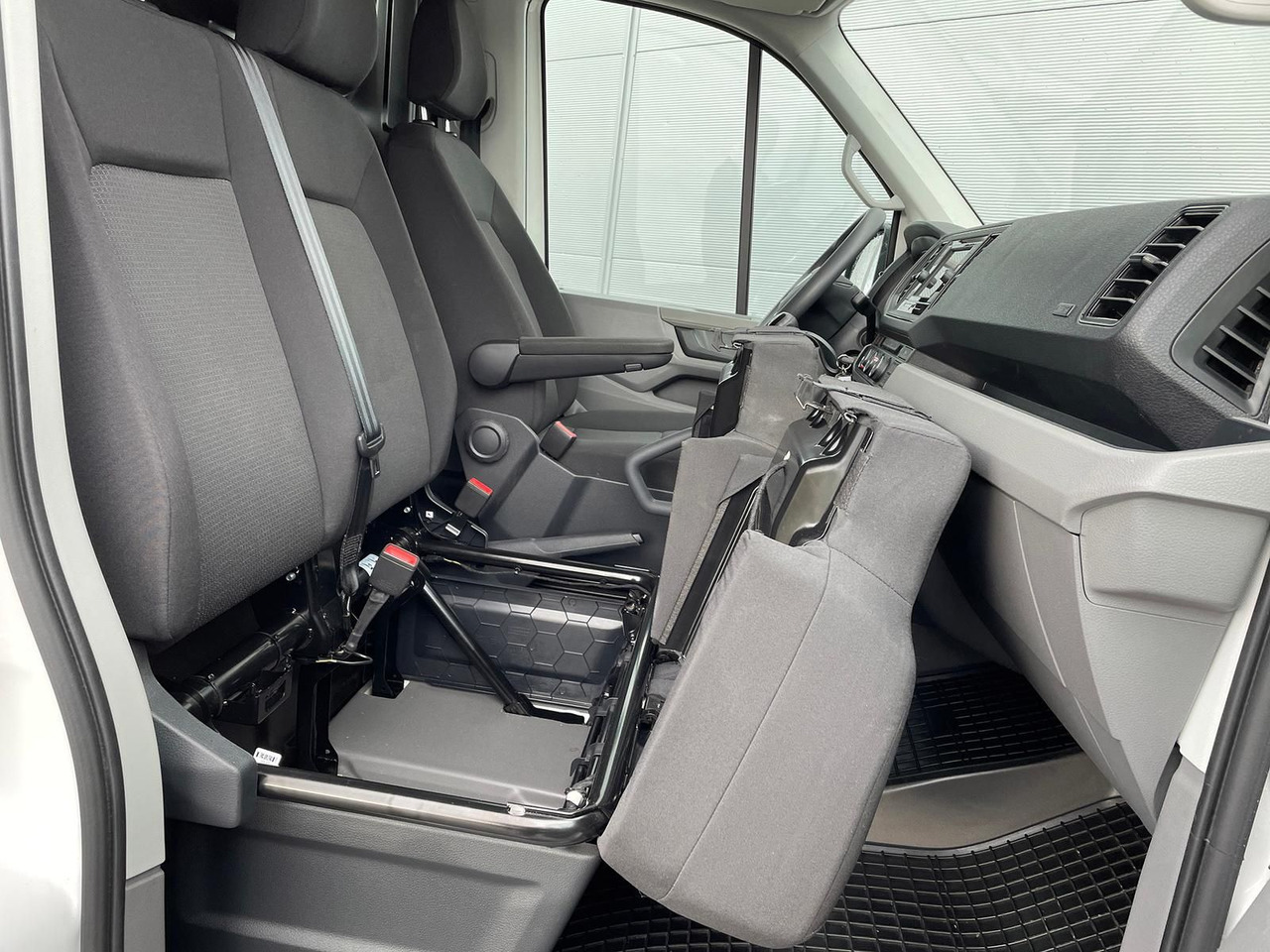 Panel van MAN TGE 3.180 L4H3 Kasten 4x4 LED TEMPOMAT DIFF AHK: picture 16 Panel van MAN TGE 3.180 L4H3 Kasten 4x4 LED TEMPOMAT DIFF AHK: picture 16