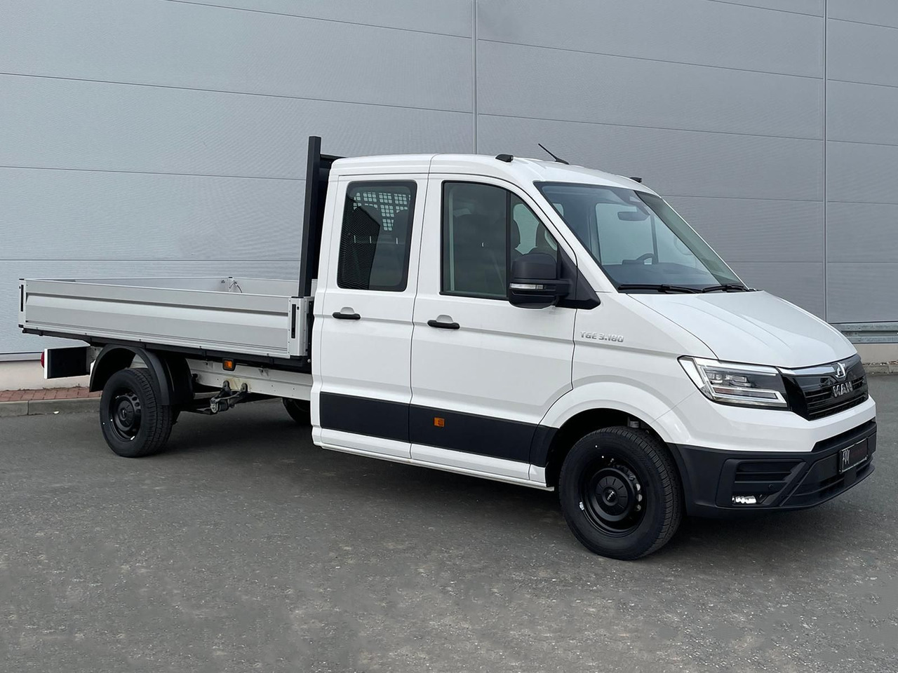MAN TGE 3.180 Pritsche DOKA LR AHK SITZHZ STANDHZ - Car: picture 2 MAN TGE 3.180 Pritsche DOKA LR AHK SITZHZ STANDHZ - Car: picture 2