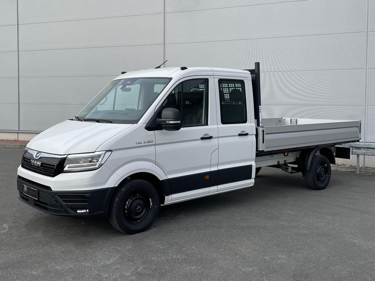 MAN TGE 3.180 Pritsche DOKA LR AHK SITZHZ STANDHZ - Car: picture 1 MAN TGE 3.180 Pritsche DOKA LR AHK SITZHZ STANDHZ - Car: picture 1