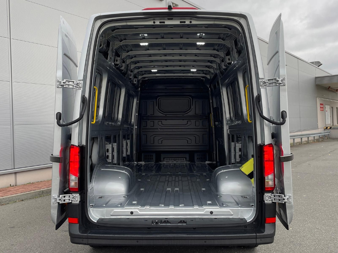 Car MAN TGE 5.160 Kasten L4H3 5t 4x4 OBERAIGNER STANDHZ: picture 10