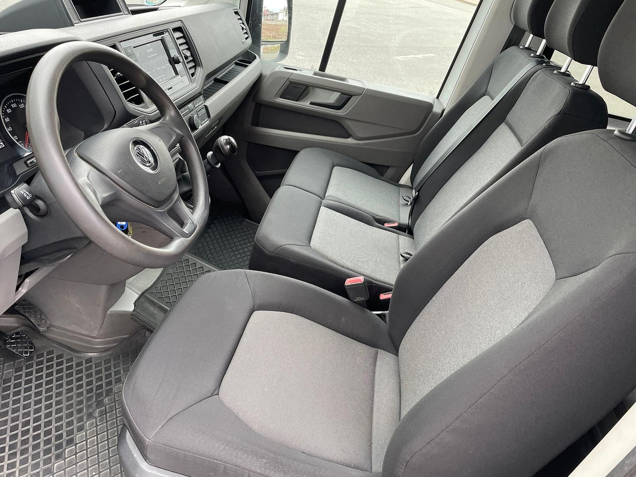 Panel van Volkswagen Crafter Kasten 35 L4H3 AHK KLIMA DAB PDC KAMERA: picture 21 Panel van Volkswagen Crafter Kasten 35 L4H3 AHK KLIMA DAB PDC KAMERA: picture 21