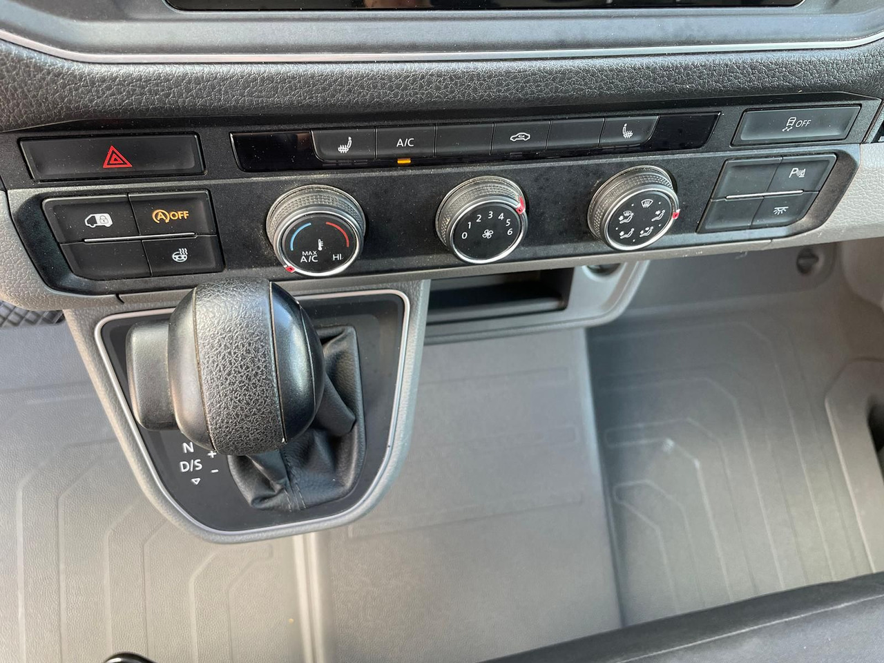 Passenger van Volkswagen Crafter L3H2 Kasten AHK KAMERA SITZHZ LENKRADHZ: picture 17