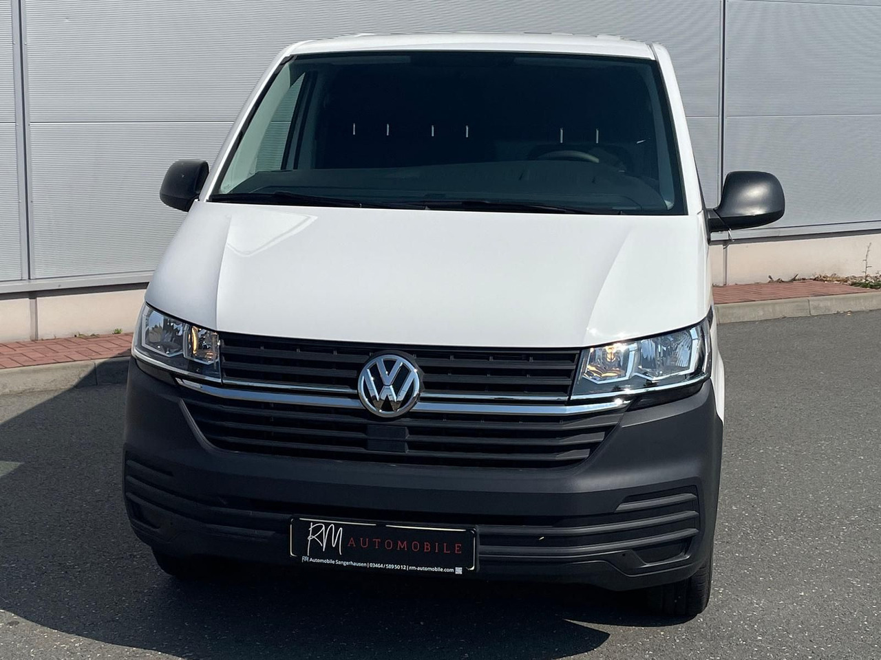 Volkswagen T6.1 Transporter LR 2.0 TDI KLIMA PDC - Passenger van: picture 4 Volkswagen T6.1 Transporter LR 2.0 TDI KLIMA PDC - Passenger van: picture 4