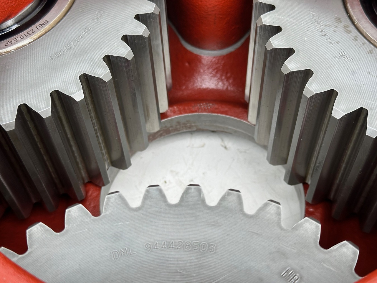 Final drive for Construction machinery Liebherr Abtriebsglocke ID-Nr.90006899 mit Planetenrad ID-Nr.944428403. Typ:FAT500F522-FAT500F528-FAT500F529-FAT500F559. Typ:PR73605LGP,PR73605XL,PR7363AL,PR7364FLGP,PR736LGP,PR736XL. #90006899.31.07#: picture 9 Final drive for Construction machinery Liebherr Abtriebsglocke ID-Nr.90006899 mit Planetenrad ID-Nr.944428403. Typ:FAT500F522-FAT500F528-FAT500F529-FAT500F559. Typ:PR73605LGP,PR73605XL,PR7363AL,PR7364FLGP,PR736LGP,PR736XL. #90006899.31.07#: picture 9