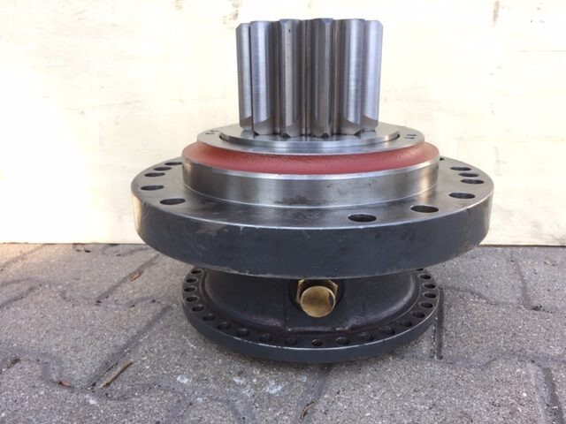 Liebherr Abtriebswellengehäuse ID-Nr.90013701 mit Abtriebswelle ID-Nr.90204999. SAT275/260 - SAT275/261 - SAT275/266 - SAT275/289. #1063# - Swing motor for Excavator: picture 5 Liebherr Abtriebswellengehäuse ID-Nr.90013701 mit Abtriebswelle ID-Nr.90204999. SAT275/260 - SAT275/261 - SAT275/266 - SAT275/289. #1063# - Swing motor for Excavator: picture 5