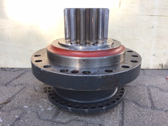 Liebherr Abtriebswellengehäuse ID-Nr.90013701 mit Abtriebswelle ID-Nr.90204999. SAT275/260 - SAT275/261 - SAT275/266 - SAT275/289. #1181# - Swing motor for Excavator: picture 3 Liebherr Abtriebswellengehäuse ID-Nr.90013701 mit Abtriebswelle ID-Nr.90204999. SAT275/260 - SAT275/261 - SAT275/266 - SAT275/289. #1181# - Swing motor for Excavator: picture 3