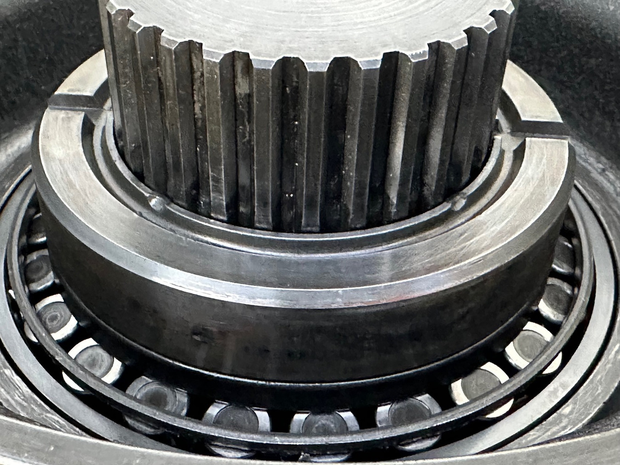 Swing motor for Excavator Liebherr Abtriebswellengehäuse ID-Nr.90018934 mit Abtriebswelle ID-Nr.90204999. SAT275/260 - SAT275/261 - SAT275/266 - SAT275/289.  #1744.1806#: picture 14 Swing motor for Excavator Liebherr Abtriebswellengehäuse ID-Nr.90018934 mit Abtriebswelle ID-Nr.90204999. SAT275/260 - SAT275/261 - SAT275/266 - SAT275/289.  #1744.1806#: picture 14