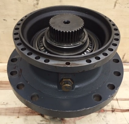 Liebherr Abtriebswellengehäuse ID-Nr.90021076 - ID-Nr.90208493 mit Abtriebswelle ID-Nr.90006049 – ID-Nr.90202639.  SAT325/294 - SAT325/274. #0067# - Swing motor for Construction machinery: picture 3 Liebherr Abtriebswellengehäuse ID-Nr.90021076 - ID-Nr.90208493 mit Abtriebswelle ID-Nr.90006049 – ID-Nr.90202639.  SAT325/294 - SAT325/274. #0067# - Swing motor for Construction machinery: picture 3