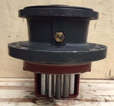 Liebherr Abtriebswellengehäuse ID-Nr.90021076 - ID-Nr.90208493 mit Abtriebswelle ID-Nr.90006049 – ID-Nr.90202639.  SAT325/294 - SAT325/274. #0067# - Swing motor for Construction machinery: picture 2 Liebherr Abtriebswellengehäuse ID-Nr.90021076 - ID-Nr.90208493 mit Abtriebswelle ID-Nr.90006049 – ID-Nr.90202639.  SAT325/294 - SAT325/274. #0067# - Swing motor for Construction machinery: picture 2