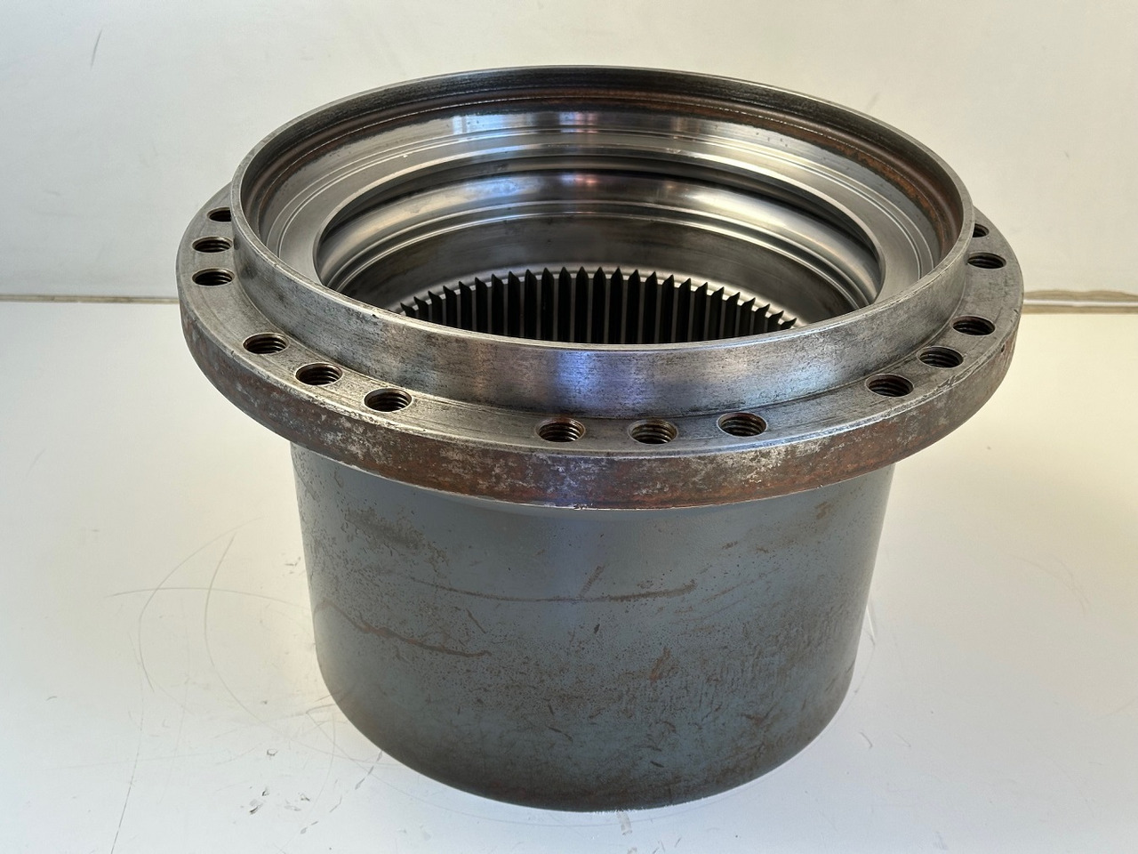 Liebherr Innenrad ID-Nr.90206742. FAT350P126 - FAT350P138. LOS1926 - R920 - R922 - R924 - R925 - R926 - R930 T.#90206742.18.12# - Final drive for Crawler excavator: picture 1 Liebherr Innenrad ID-Nr.90206742. FAT350P126 - FAT350P138. LOS1926 - R920 - R922 - R924 - R925 - R926 - R930 T.#90206742.18.12# - Final drive for Crawler excavator: picture 1