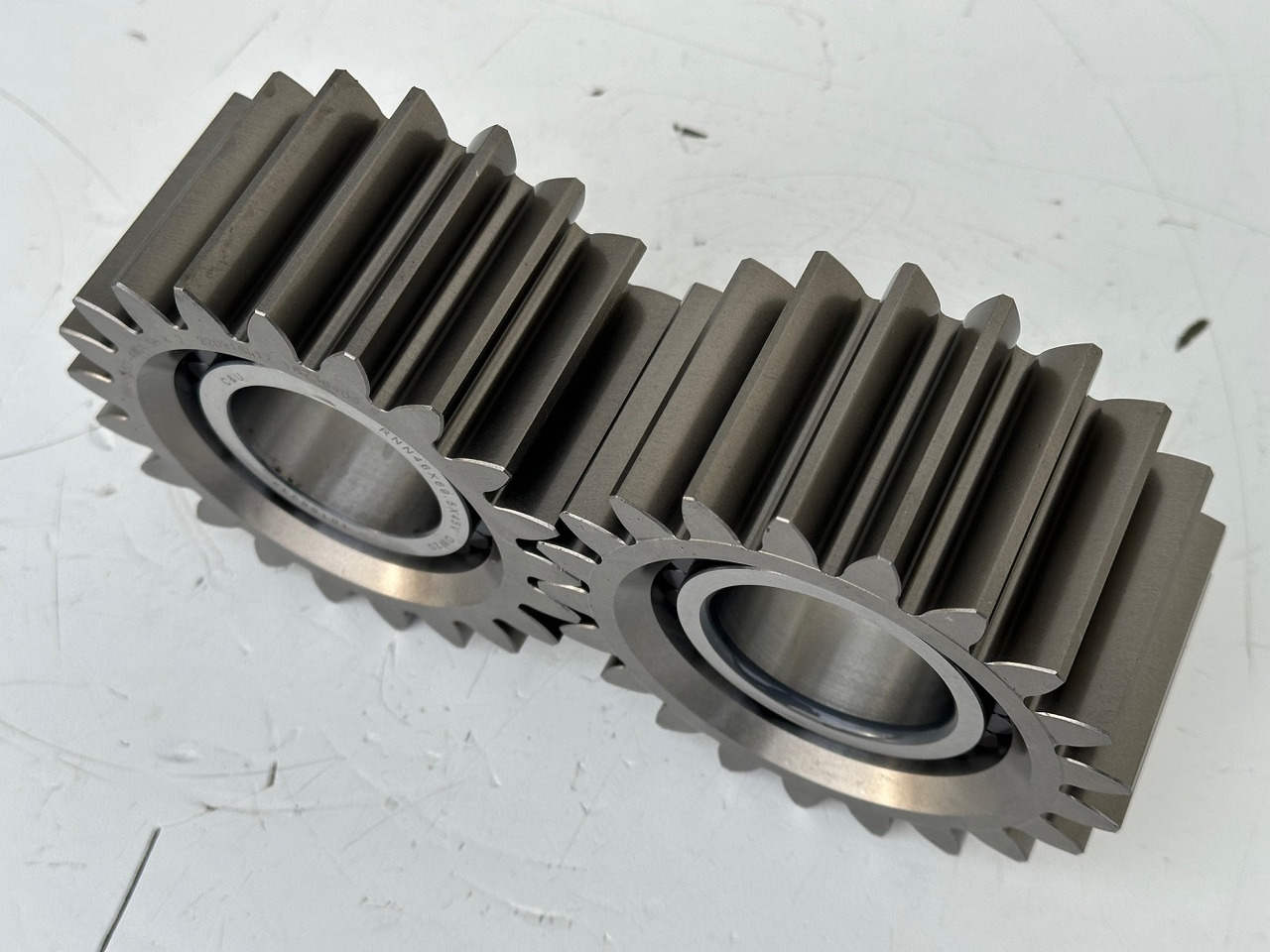 Liebherr Planetenrad mit Zylinderrollenlager ID-Nr.969490401-ID-Nr.10168338. FAT355P076-FAT355P077-FAT355P120. LH26,LH30C,LH40C,ER934,LO1916,LO1926,LOS916,LOS926,R906,R906 PROTO,R916,R920,R922,R924,R - Final drive for Crawler excavator: picture 5 Liebherr Planetenrad mit Zylinderrollenlager ID-Nr.969490401-ID-Nr.10168338. FAT355P076-FAT355P077-FAT355P120. LH26,LH30C,LH40C,ER934,LO1916,LO1926,LOS916,LOS926,R906,R906 PROTO,R916,R920,R922,R924,R - Final drive for Crawler excavator: picture 5