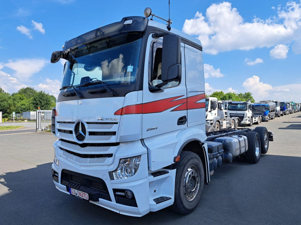 Mercedes Benz 2553 Actros 6x2  (Nr. 5804) - Cab chassis truck: picture 2 Mercedes Benz 2553 Actros 6x2  (Nr. 5804) - Cab chassis truck: picture 2