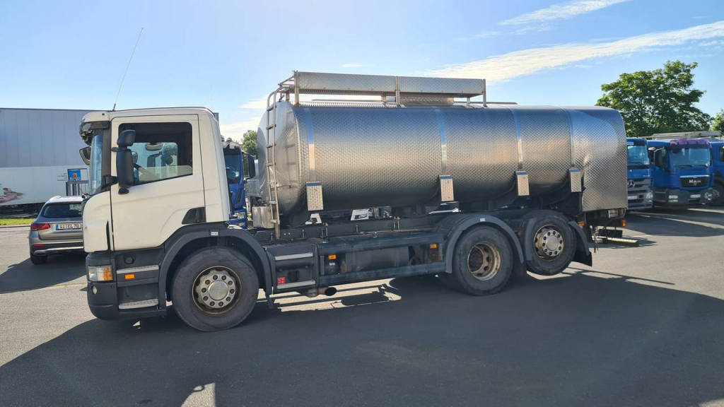 Scania P 400 LB6X2 (Nr. 5185) - Tank truck: picture 3 Scania P 400 LB6X2 (Nr. 5185) - Tank truck: picture 3