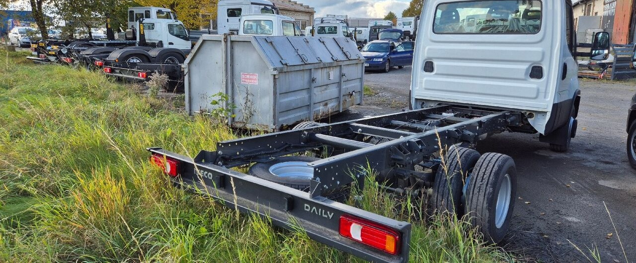 IVECO Daily 70C18 - nowe! - Cab chassis truck: picture 1 IVECO Daily 70C18 - nowe! - Cab chassis truck: picture 1