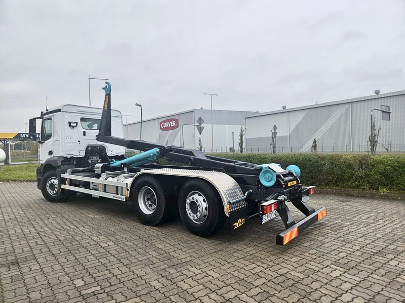 Mercedes-Benz ACTROS 5 - 2542 Nowy! - Hook lift truck: picture 1 Mercedes-Benz ACTROS 5 - 2542 Nowy! - Hook lift truck: picture 1