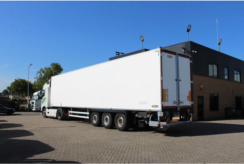 Chereau * THERMO KING * SLXI 300 * SAFE AXLE * - Refrigerator semi-trailer: picture 3 Chereau * THERMO KING * SLXI 300 * SAFE AXLE * - Refrigerator semi-trailer: picture 3