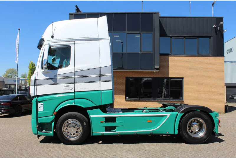 Mercedes-Benz Actros 1845 * EURO6 * 4X2 * 2 TANK * - Tractor unit: picture 2 Mercedes-Benz Actros 1845 * EURO6 * 4X2 * 2 TANK * - Tractor unit: picture 2