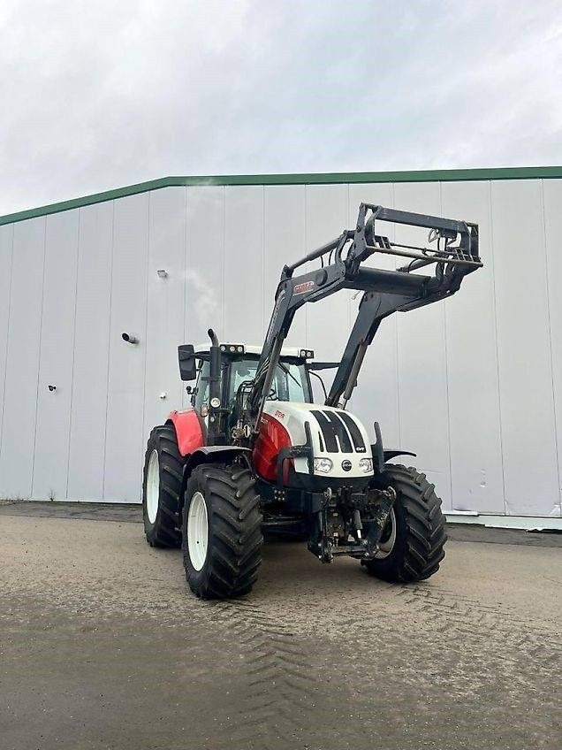 Steyr 6220 CVT - Farm tractor: picture 2 Steyr 6220 CVT - Farm tractor: picture 2