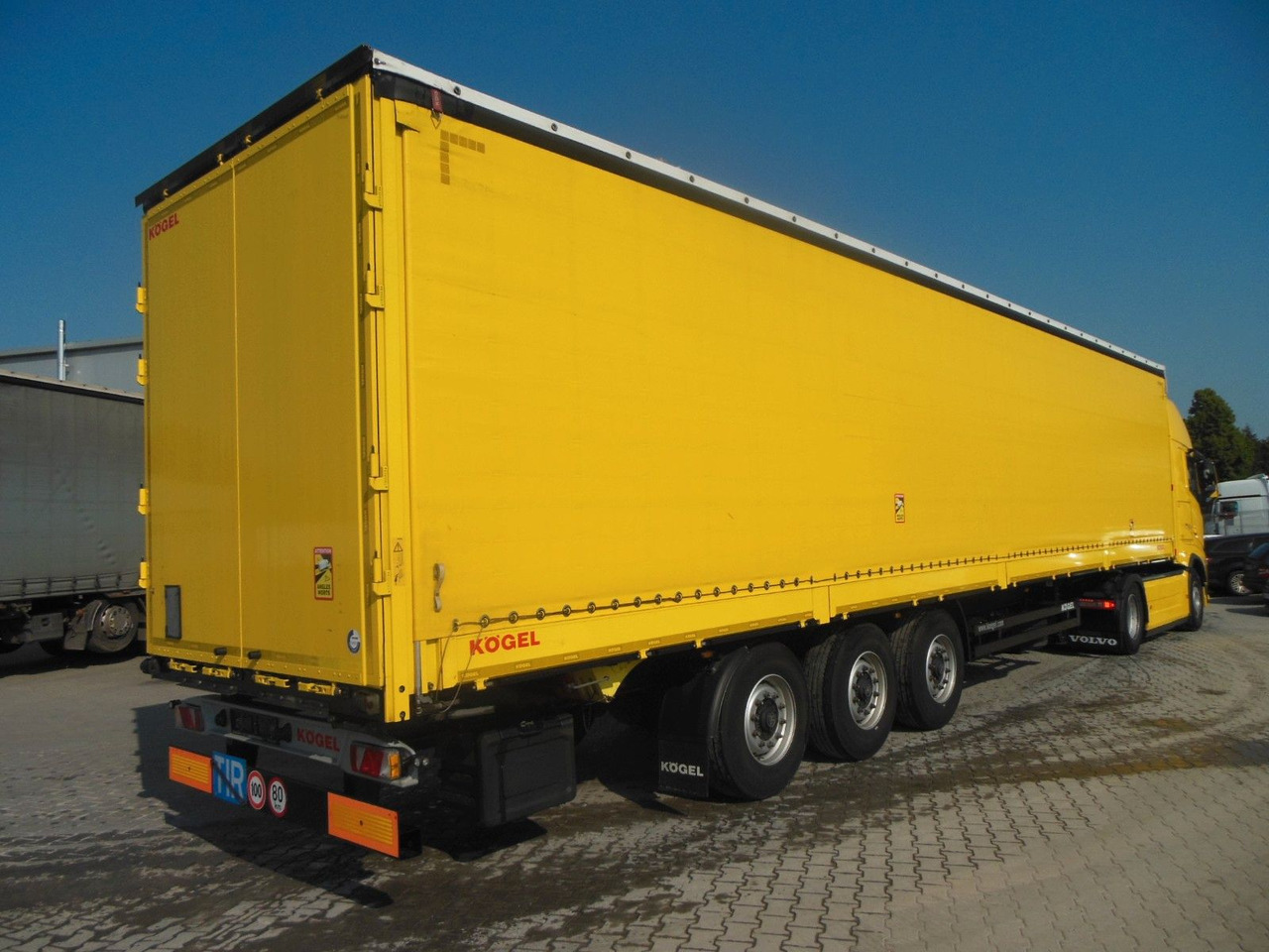 Kögel SN 24, BORDWÄNDE 700 MM, HUBDACH!!! TOP - Curtainsider semi-trailer: picture 1 Kögel SN 24, BORDWÄNDE 700 MM, HUBDACH!!! TOP - Curtainsider semi-trailer: picture 1