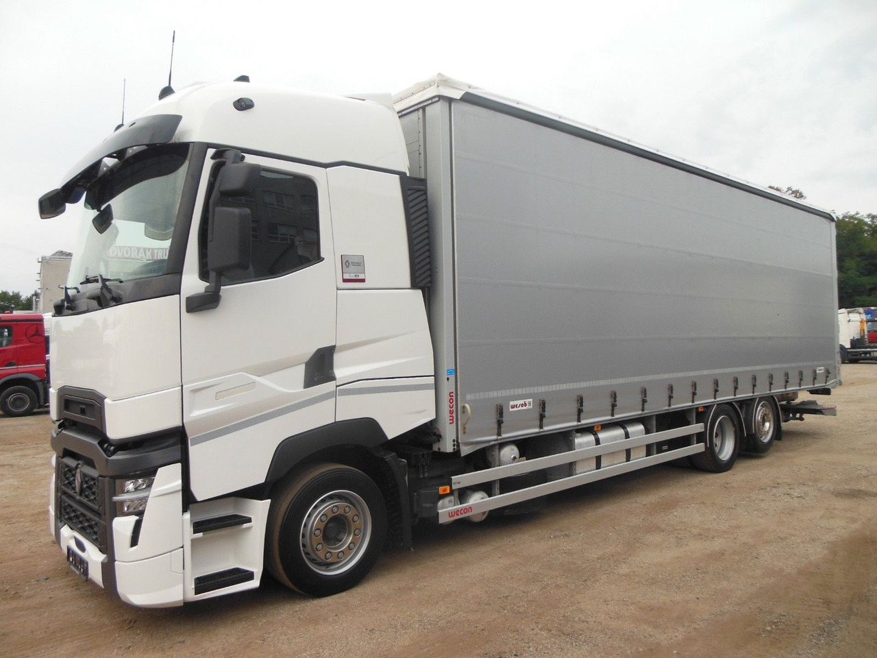 Renault T 440, 6X2, D-HOLLANDIA, 23 PALETTEN, WIE NEUE! - Curtainsider truck: picture 1 Renault T 440, 6X2, D-HOLLANDIA, 23 PALETTEN, WIE NEUE! - Curtainsider truck: picture 1