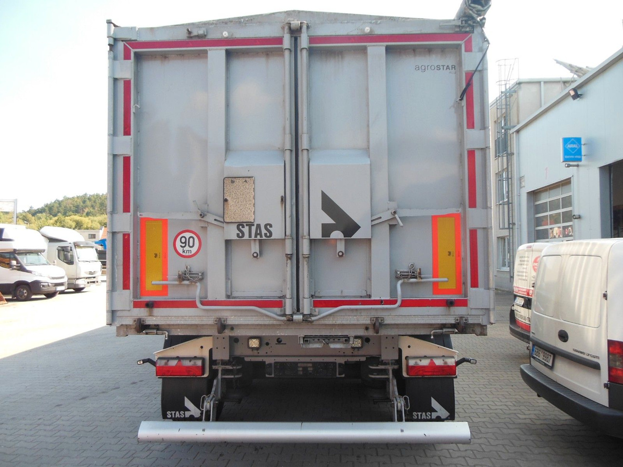 Stas S300CX, 49m3, ADR, 9 TONE ACHSEN,WIE NEUE-TOP!!! - Tipper semi-trailer: picture 5 Stas S300CX, 49m3, ADR, 9 TONE ACHSEN,WIE NEUE-TOP!!! - Tipper semi-trailer: picture 5