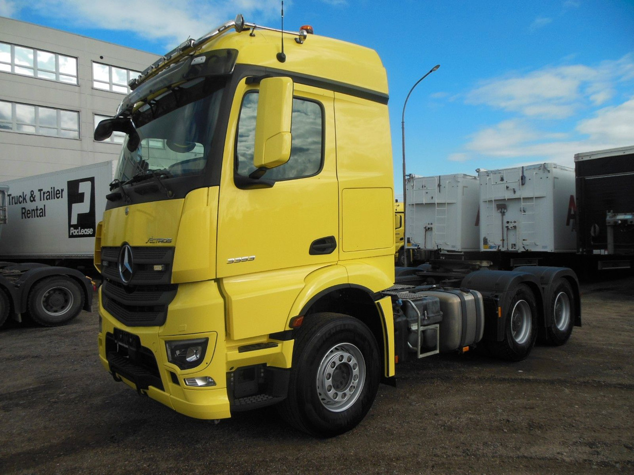 Mercedes-Benz ACTROS 3353, 6X4, 120.000 KG, TRK, 4 STÜCKS, - Tractor unit: picture 1 Mercedes-Benz ACTROS 3353, 6X4, 120.000 KG, TRK, 4 STÜCKS, - Tractor unit: picture 1