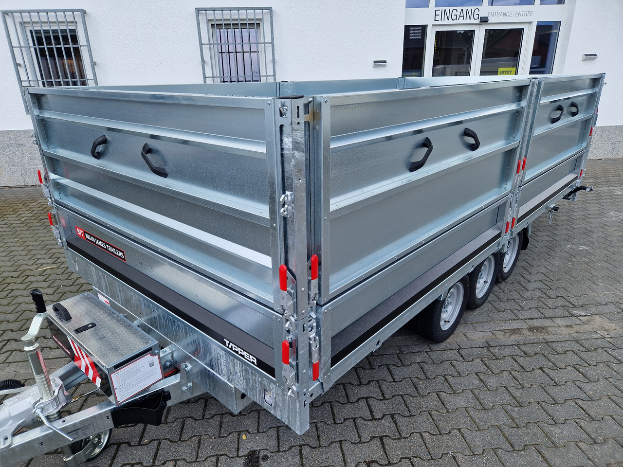 Brian James Trailer Tipper 526-4020 400x200x100cm Aufsatz elek. blackline LED Tridem 3500kg Aktion - Tipper trailer: picture 3 Brian James Trailer Tipper 526-4020 400x200x100cm Aufsatz elek. blackline LED Tridem 3500kg Aktion - Tipper trailer: picture 3