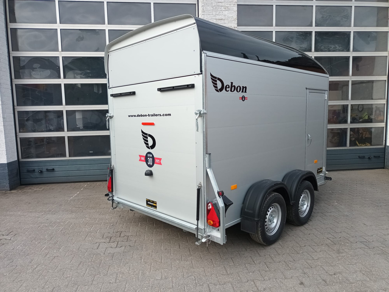 Closed box trailer Cargo Roadster 500 312x167x199cm Alu Poly black Seitentür 100km/H Pullman 2000kg Sommer Aktion 2025: picture 8