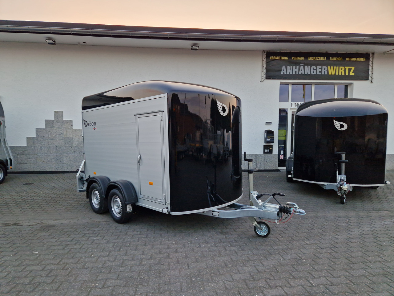 Closed box trailer Cargo Roadster 500 312x167x199cm Alu Poly black Seitentür 100km/H Pullman 2000kg Sommer Aktion 2025: picture 14