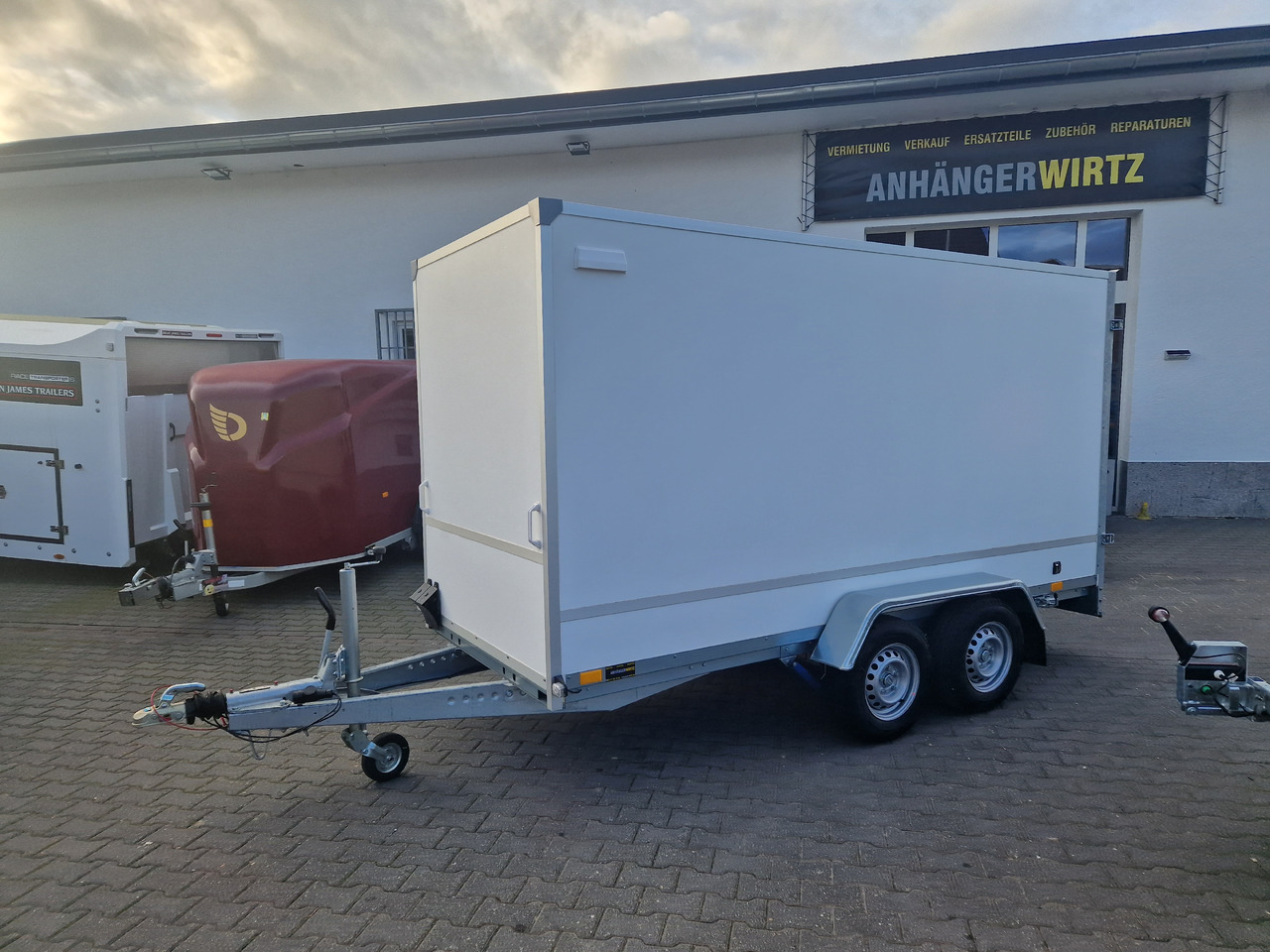 Kargo F2736HTD 358x146x180cm Zurrsystem (L) 2700kg 100km/H Modell 2025 - Closed box trailer: picture 5 Kargo F2736HTD 358x146x180cm Zurrsystem (L) 2700kg 100km/H Modell 2025 - Closed box trailer: picture 5