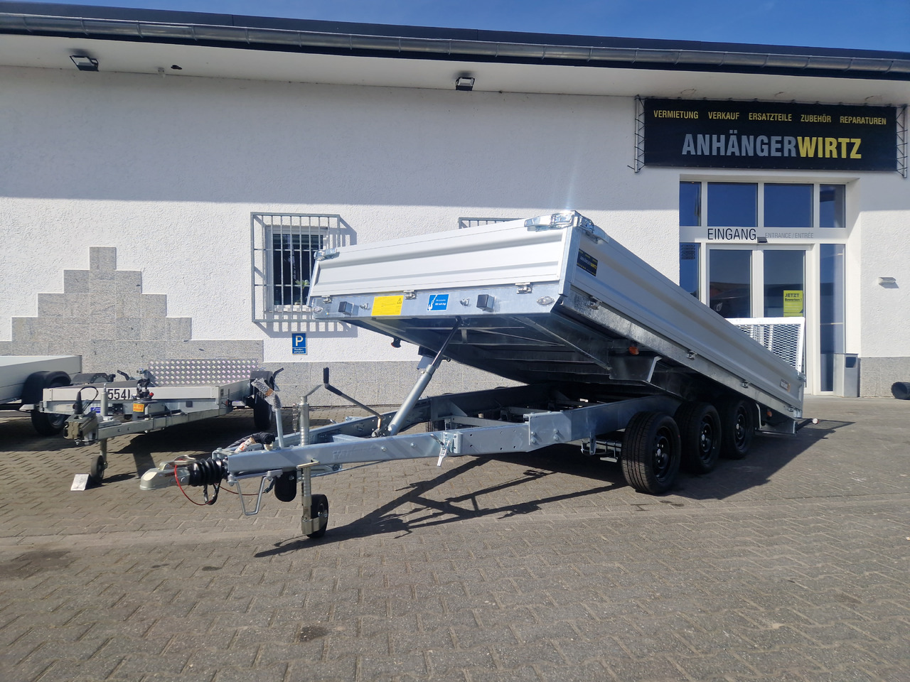 Tipper trailer Variant Maschinentransporter 3543 UX Maxi Load LED Tridem Parabelfederung 3500kg: picture 7 Tipper trailer Variant Maschinentransporter 3543 UX Maxi Load LED Tridem Parabelfederung 3500kg: picture 7