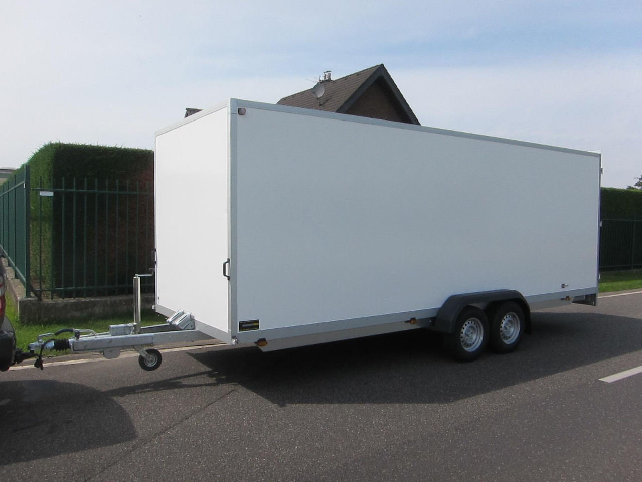 WM Meyer Kofferanhänger AZ 3560/200 S40 601x200x205cm Profiline 3000kg Aktion - Closed box trailer: picture 2 WM Meyer Kofferanhänger AZ 3560/200 S40 601x200x205cm Profiline 3000kg Aktion - Closed box trailer: picture 2