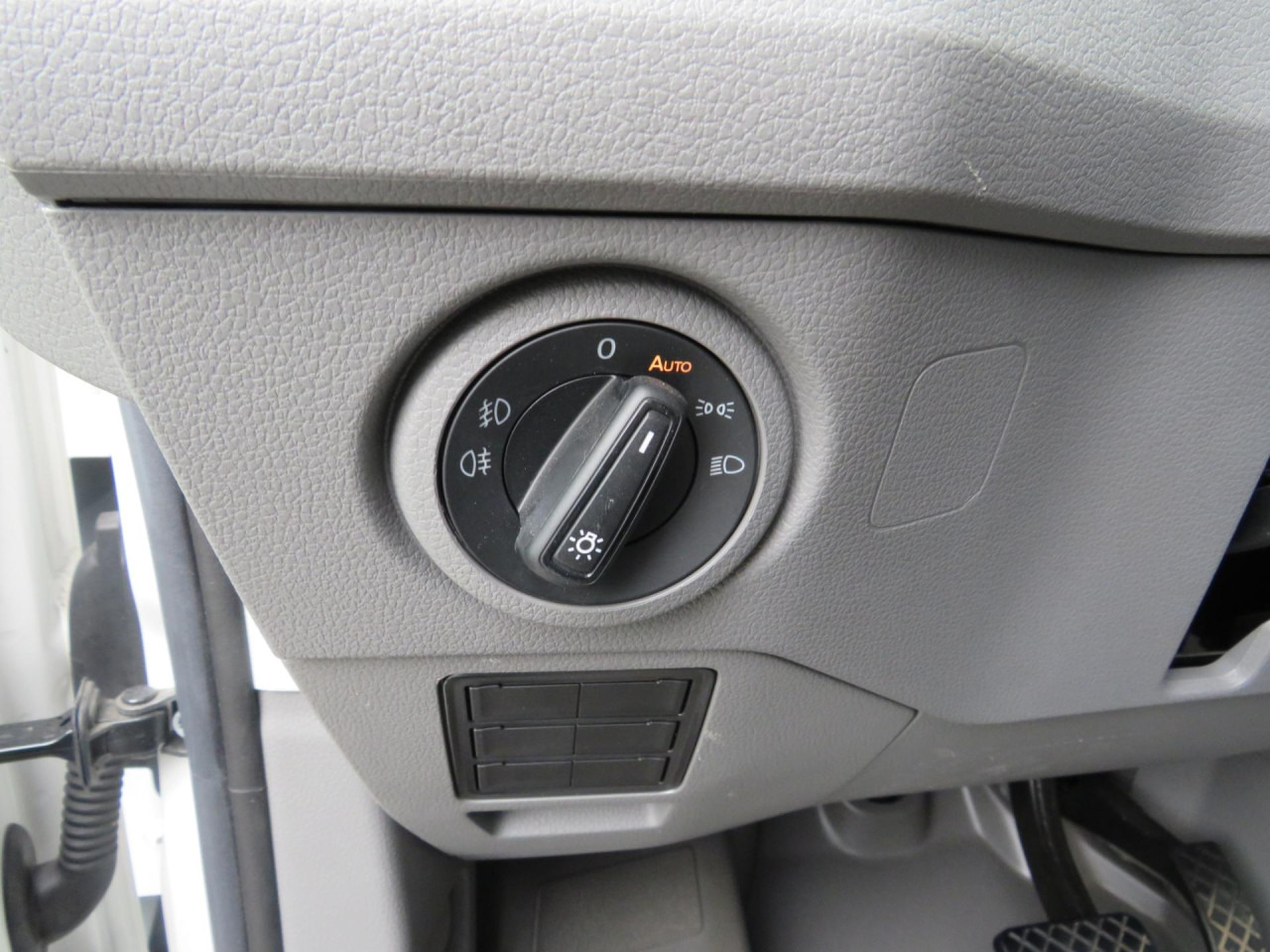 VOLKSWAGEN Crafter 35 L3H3 Kasten 4MOTION Navi ZV - Panel van: picture 5 VOLKSWAGEN Crafter 35 L3H3 Kasten 4MOTION Navi ZV - Panel van: picture 5