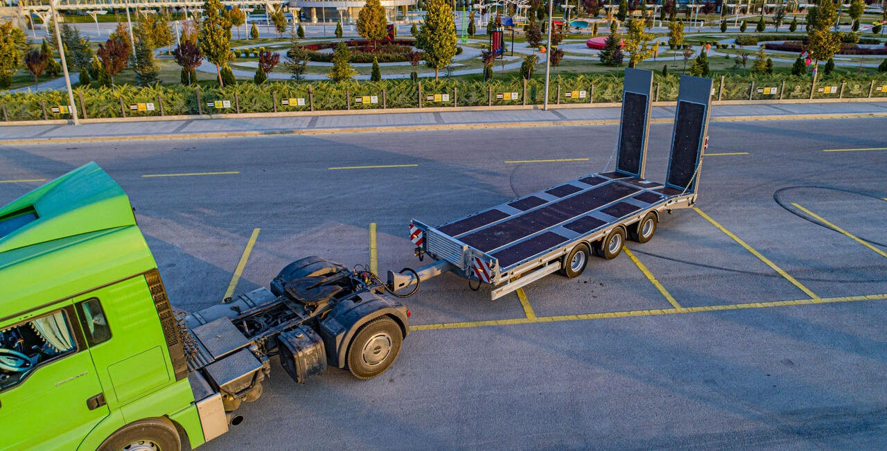 STU Boat Drawbar Trailer / Bateau ATTACHE Remorque - Low loader trailer: picture 1 STU Boat Drawbar Trailer / Bateau ATTACHE Remorque - Low loader trailer: picture 1