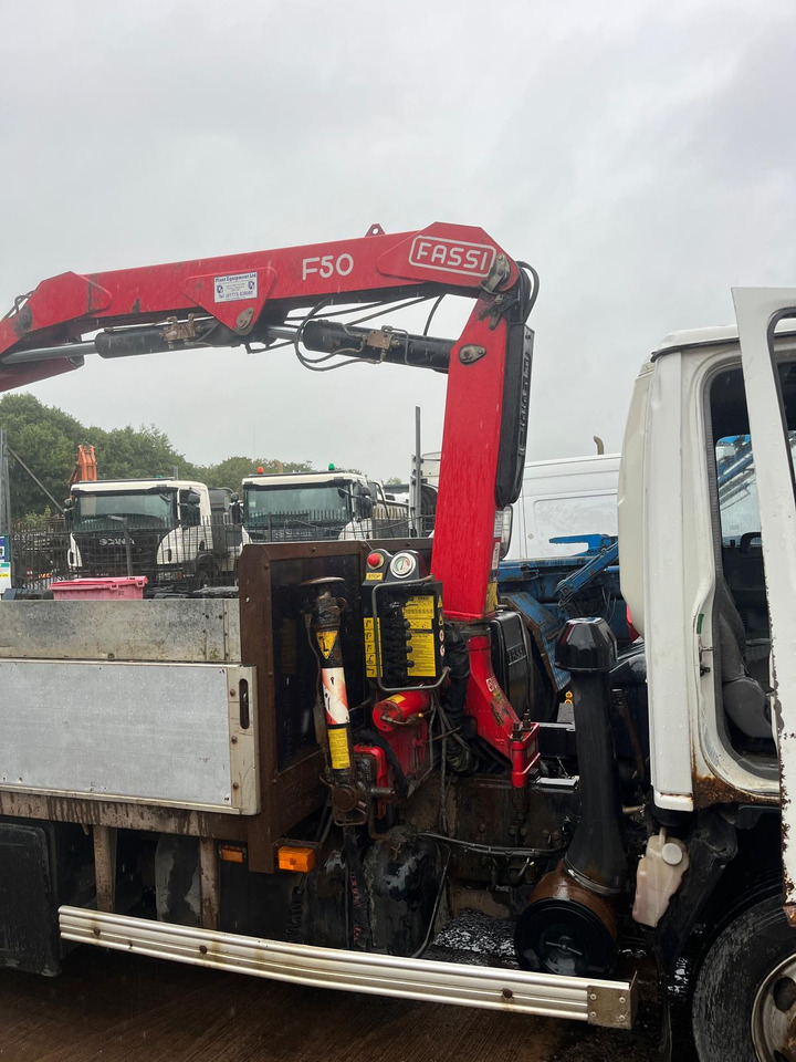 Isuzu NQR 70 - Dropside/ Flatbed truck, Crane truck: picture 3 Isuzu NQR 70 - Dropside/ Flatbed truck, Crane truck: picture 3