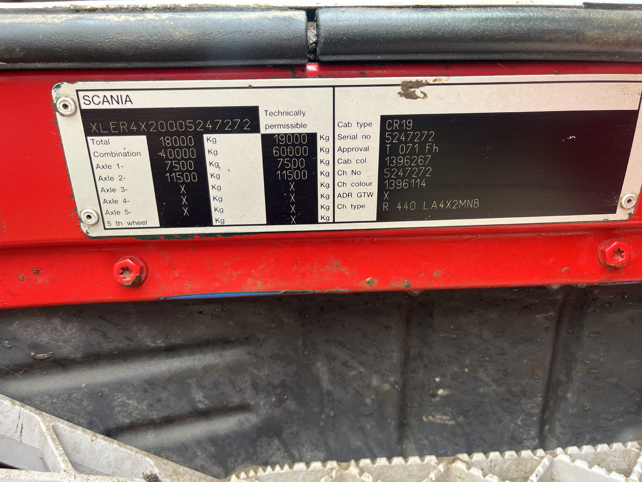 Cab chassis truck Scania R440: picture 7