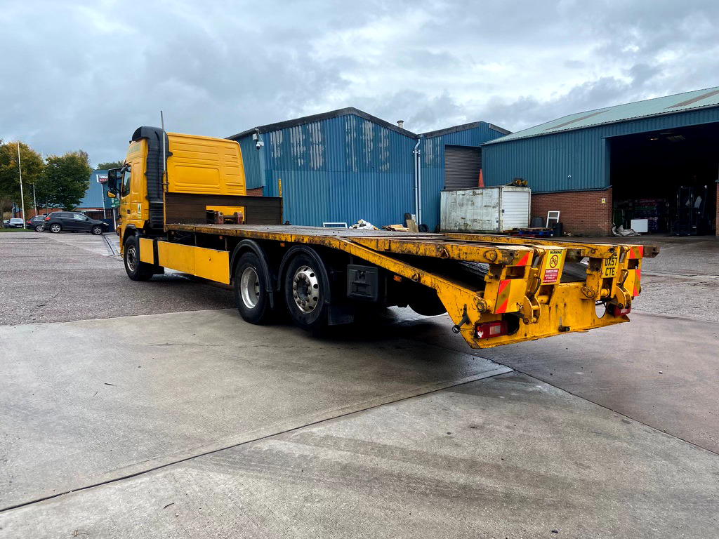 VOLVO FM9 340 6x2 - Dropside/ Flatbed truck: picture 5 VOLVO FM9 340 6x2 - Dropside/ Flatbed truck: picture 5