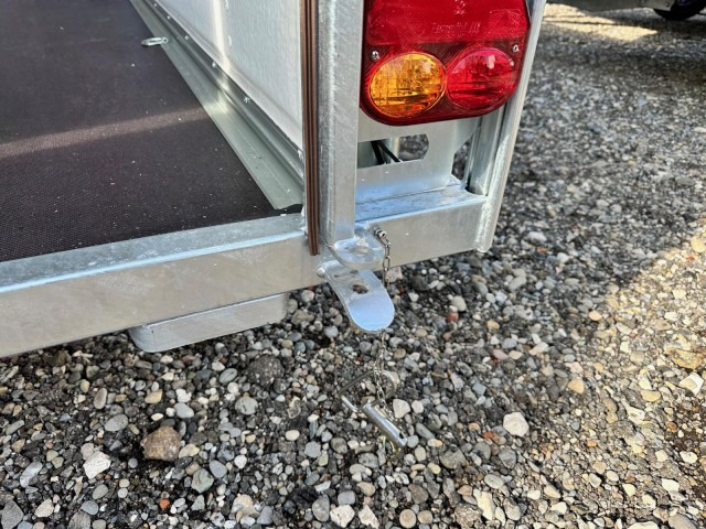 New Closed box trailer Cheval Liberte Debon Fourgon Cargo 2 Poly + Türe dunkelgrau 1300 kg, 100 km/h, 300x155x168cm: picture 12 New Closed box trailer Cheval Liberte Debon Fourgon Cargo 2 Poly + Türe dunkelgrau 1300 kg, 100 km/h, 300x155x168cm: picture 12