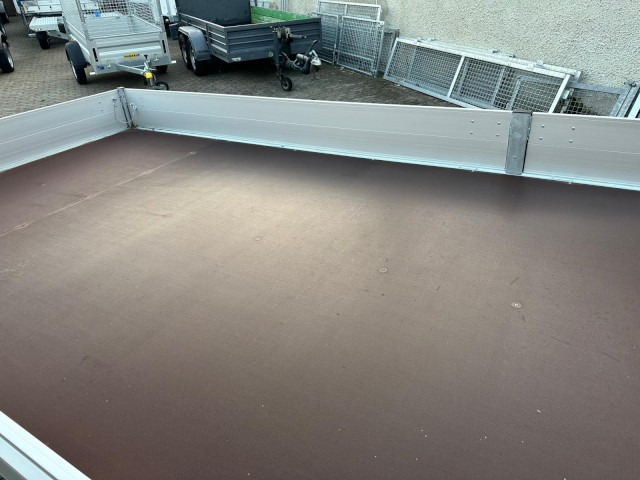 Hapert Azure H-2 Hochlader 6050 x 2200 x 300 mm, ZG 3,5 to. parabel - Car trailer: picture 4 Hapert Azure H-2 Hochlader 6050 x 2200 x 300 mm, ZG 3,5 to. parabel - Car trailer: picture 4