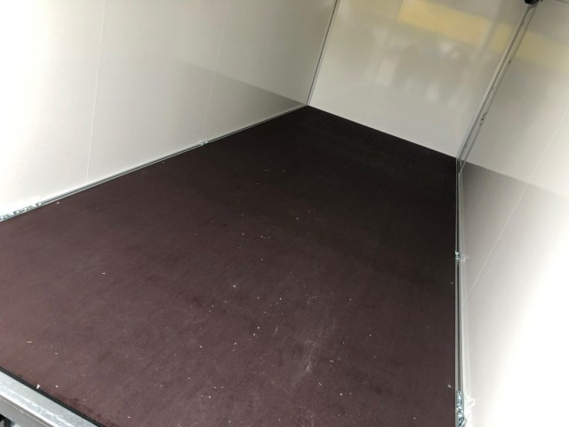 Humbaur Koffer HKN 25 52 21-20 PF30, 2,5 to. 5185x2030x1885 mm - Closed box trailer: picture 4 Humbaur Koffer HKN 25 52 21-20 PF30, 2,5 to. 5185x2030x1885 mm - Closed box trailer: picture 4