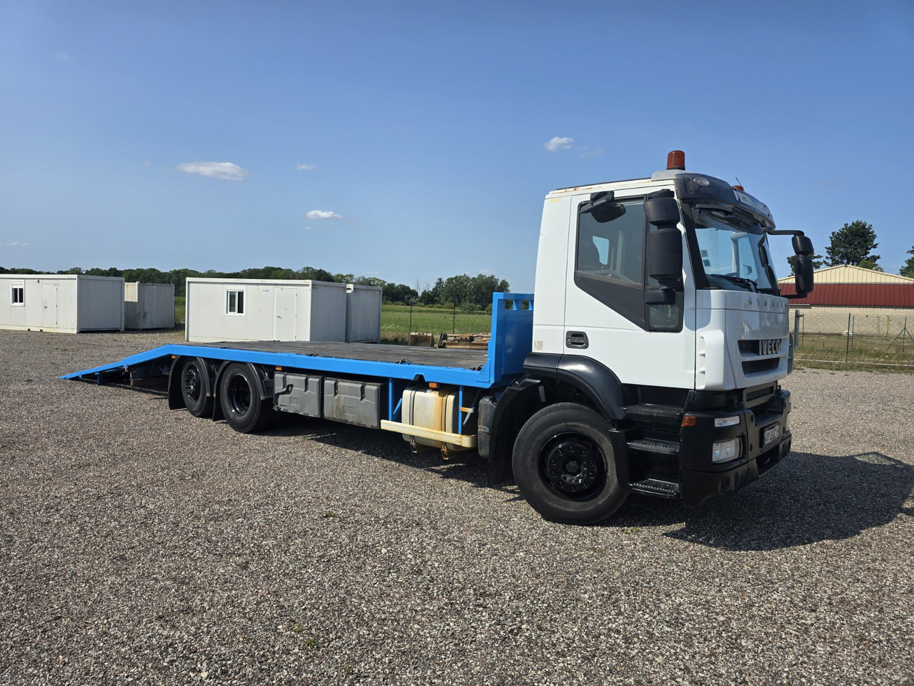 IVECO 260S33 - Autotransporter truck: picture 4 IVECO 260S33 - Autotransporter truck: picture 4