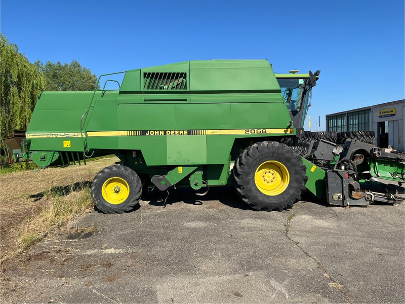John Deere 2058 - Combine harvester: picture 4 John Deere 2058 - Combine harvester: picture 4