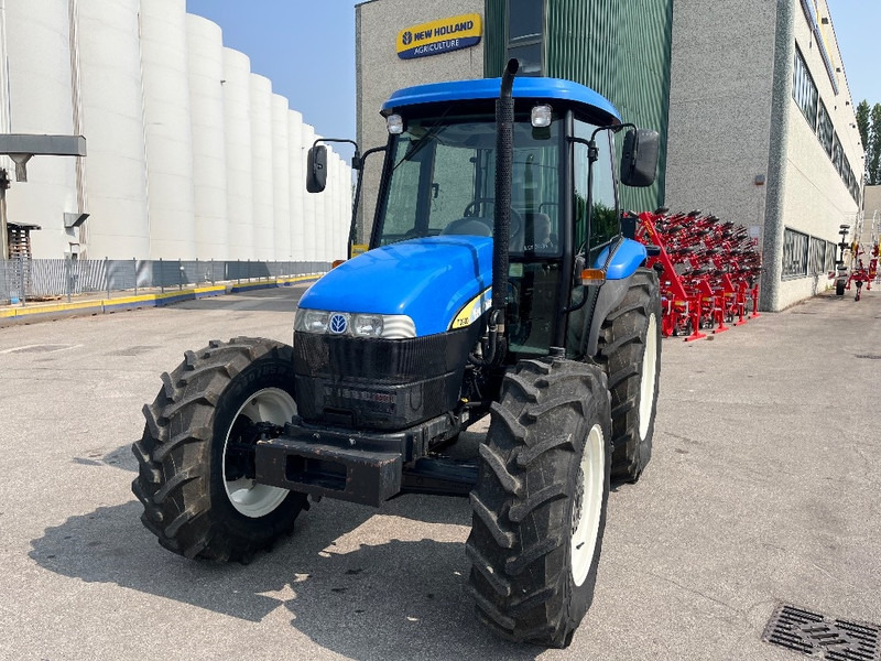 New Holland TD 90 D - Farm tractor: picture 1 New Holland TD 90 D - Farm tractor: picture 1