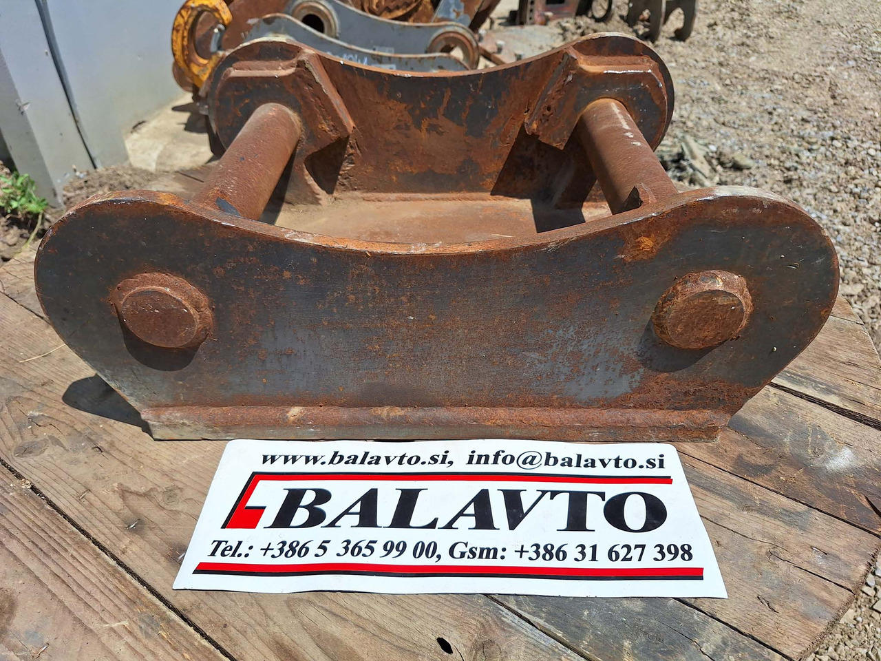 Attachment plate S60 - Quick coupler for Construction machinery: picture 2 Attachment plate S60 - Quick coupler for Construction machinery: picture 2