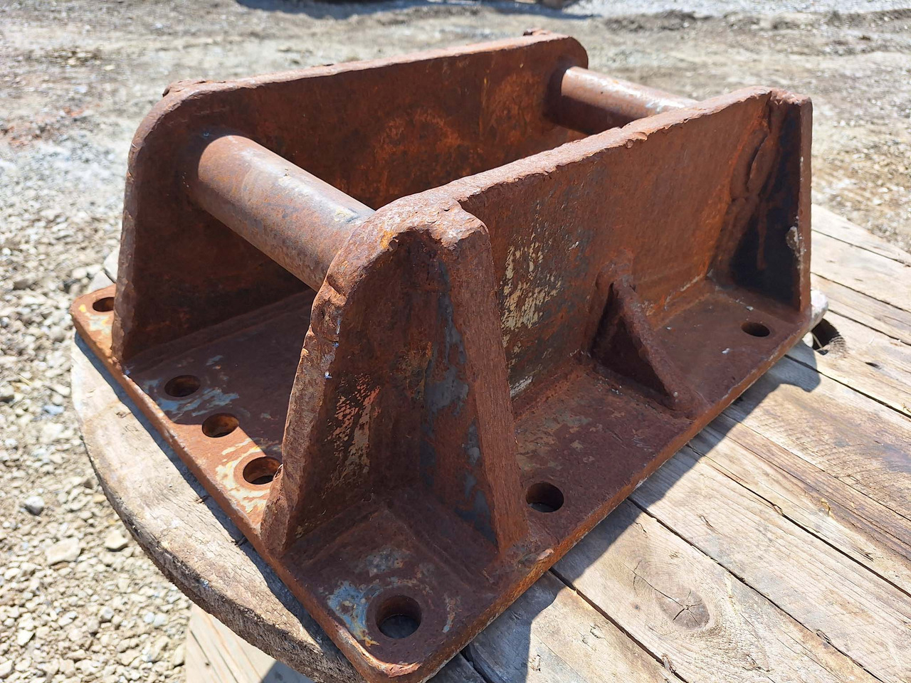 Attachment plate - Quick coupler for Construction machinery: picture 5 Attachment plate - Quick coupler for Construction machinery: picture 5