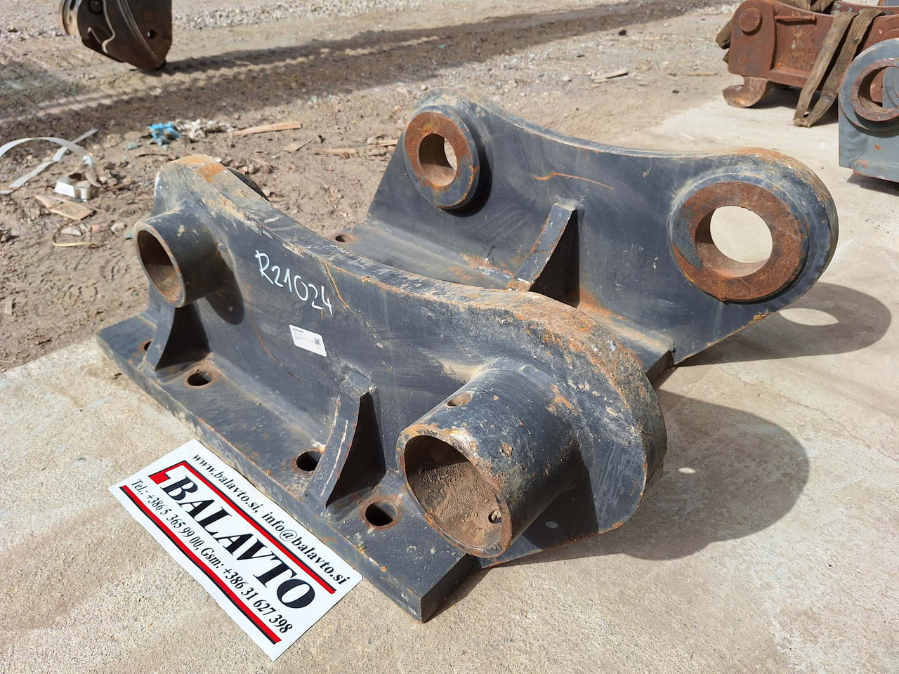 Attachment plate - Quick coupler for Construction machinery: picture 4 Attachment plate - Quick coupler for Construction machinery: picture 4